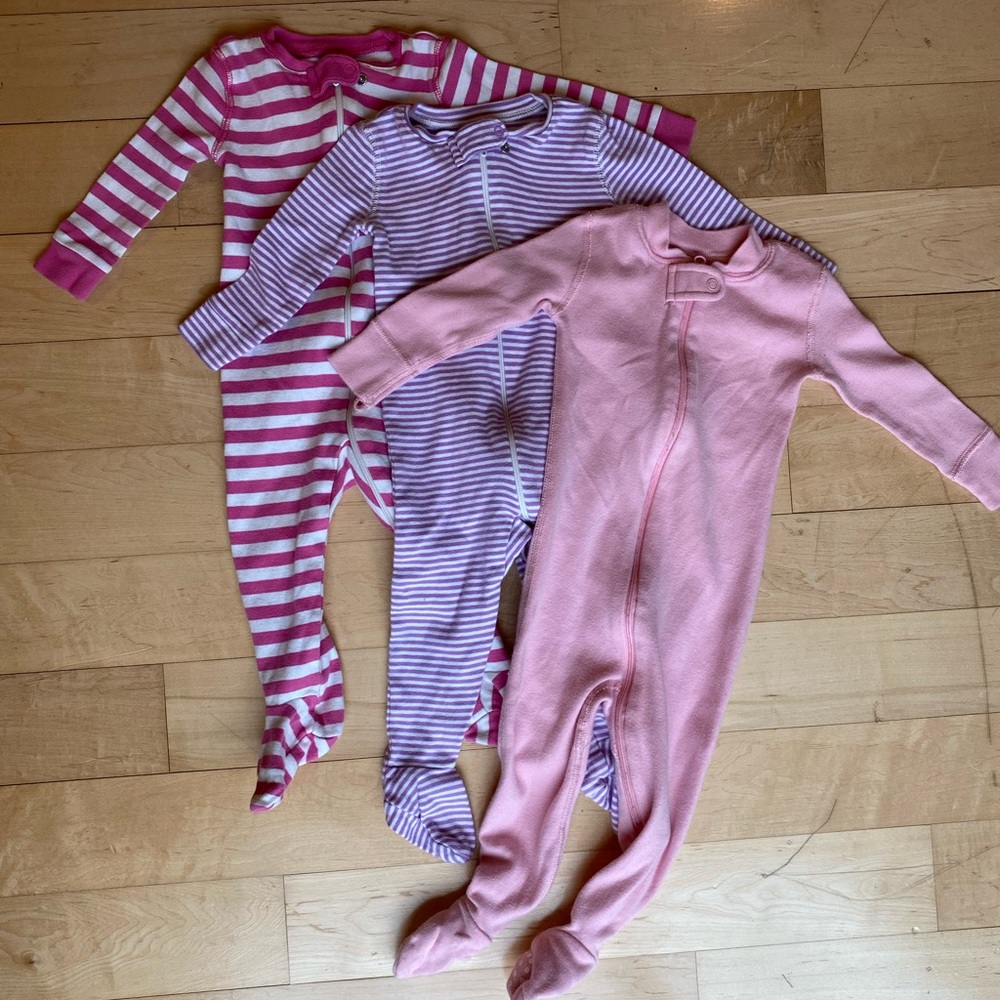 Infant footie pajamas PRIMARY 6-9 months